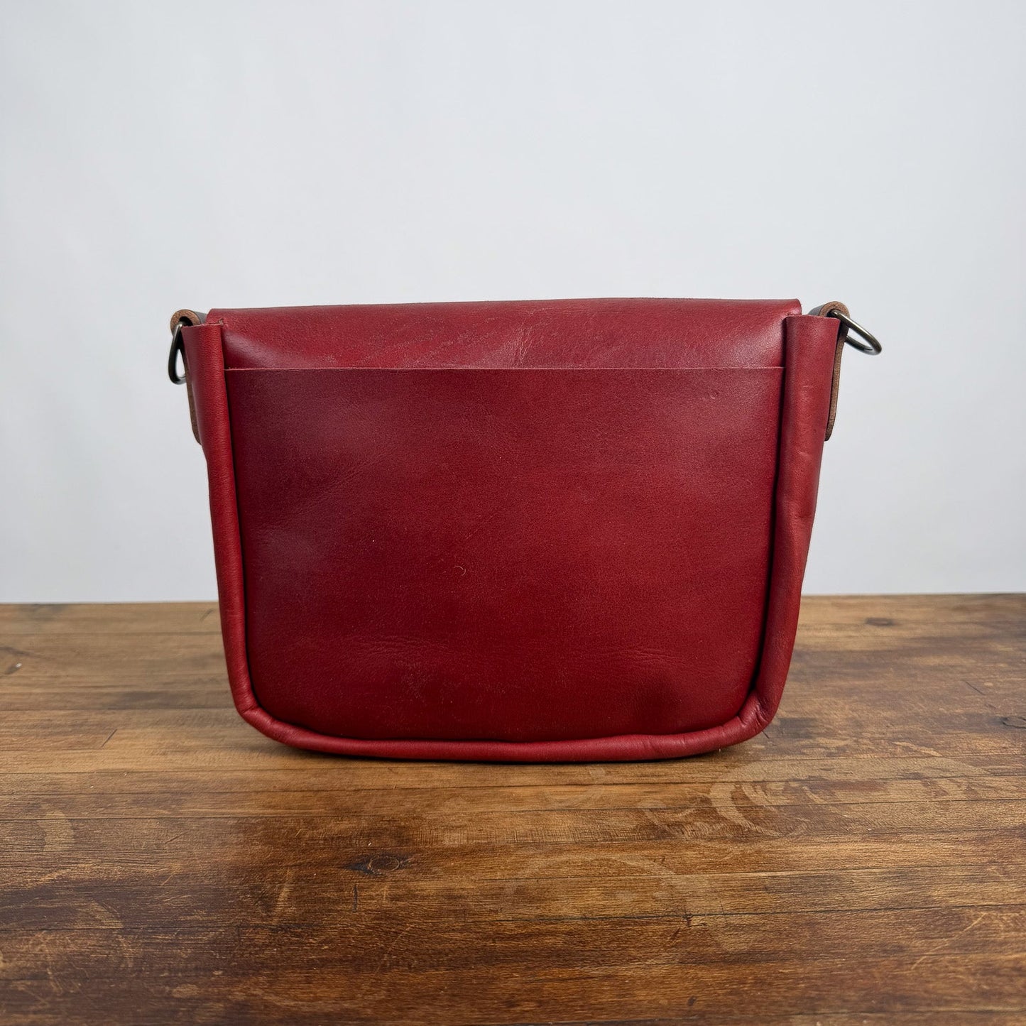 KINDLE LEATHER SATCHEL - SMALL - OXBLOOD - NEARLY PERFECT - IN STOCK