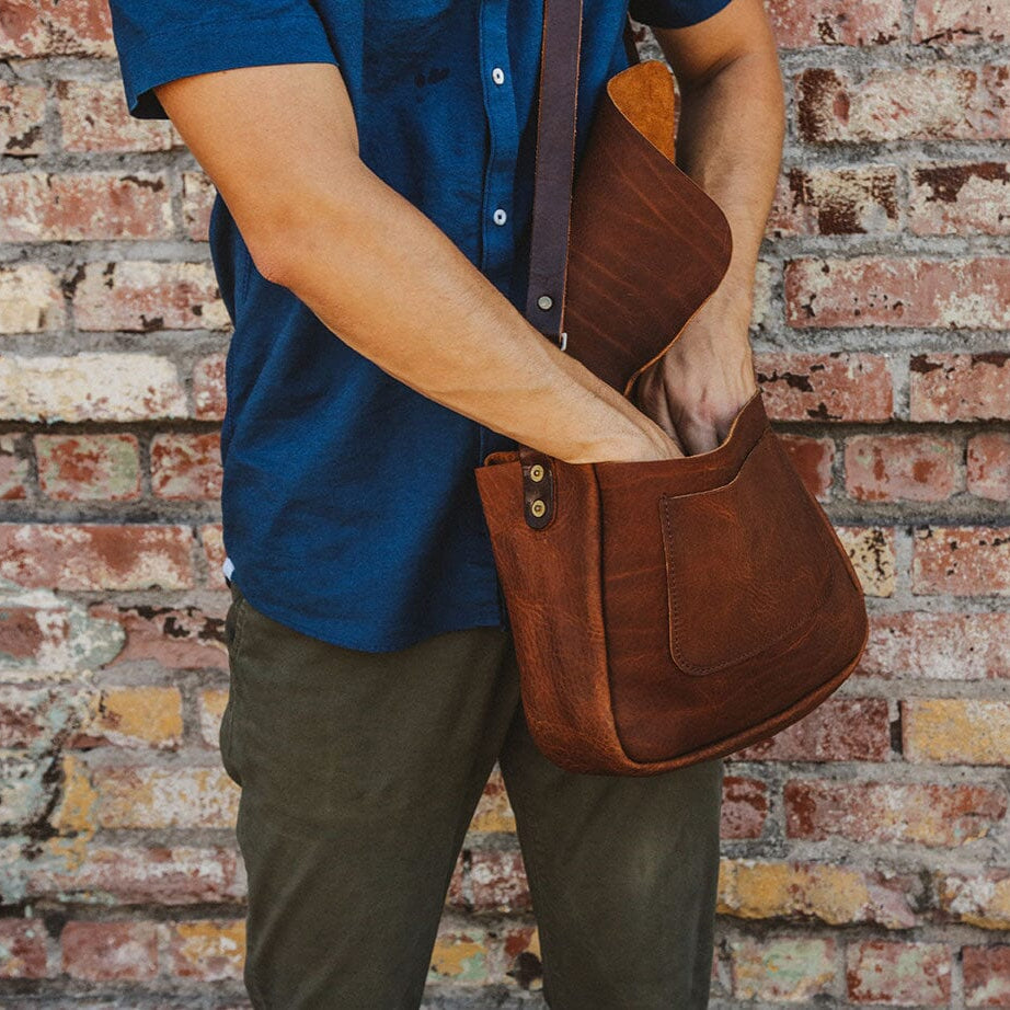 KINDLE LEATHER SATCHEL - BLACK - BACK POCKET - IN STOCK
