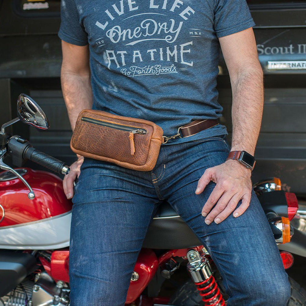 LEATHER FANNY PACK / LEATHER WAIST BAG - FUCHSIA