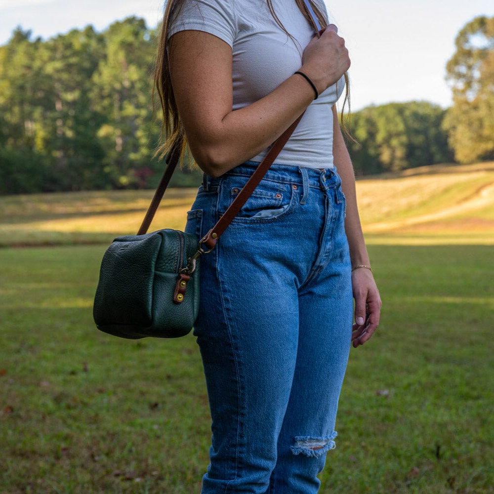 SARAH LEATHER CROSSBODY - FOREST GREEN