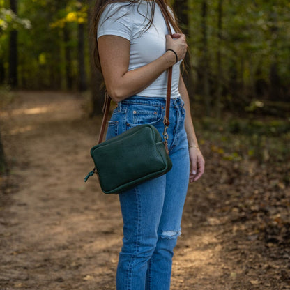 SARAH LEATHER CROSSBODY - FOREST GREEN