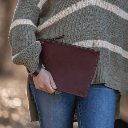 FELICITY ZIPPERED CLUTCH WITH WRISTLET LARGE - MERLOT