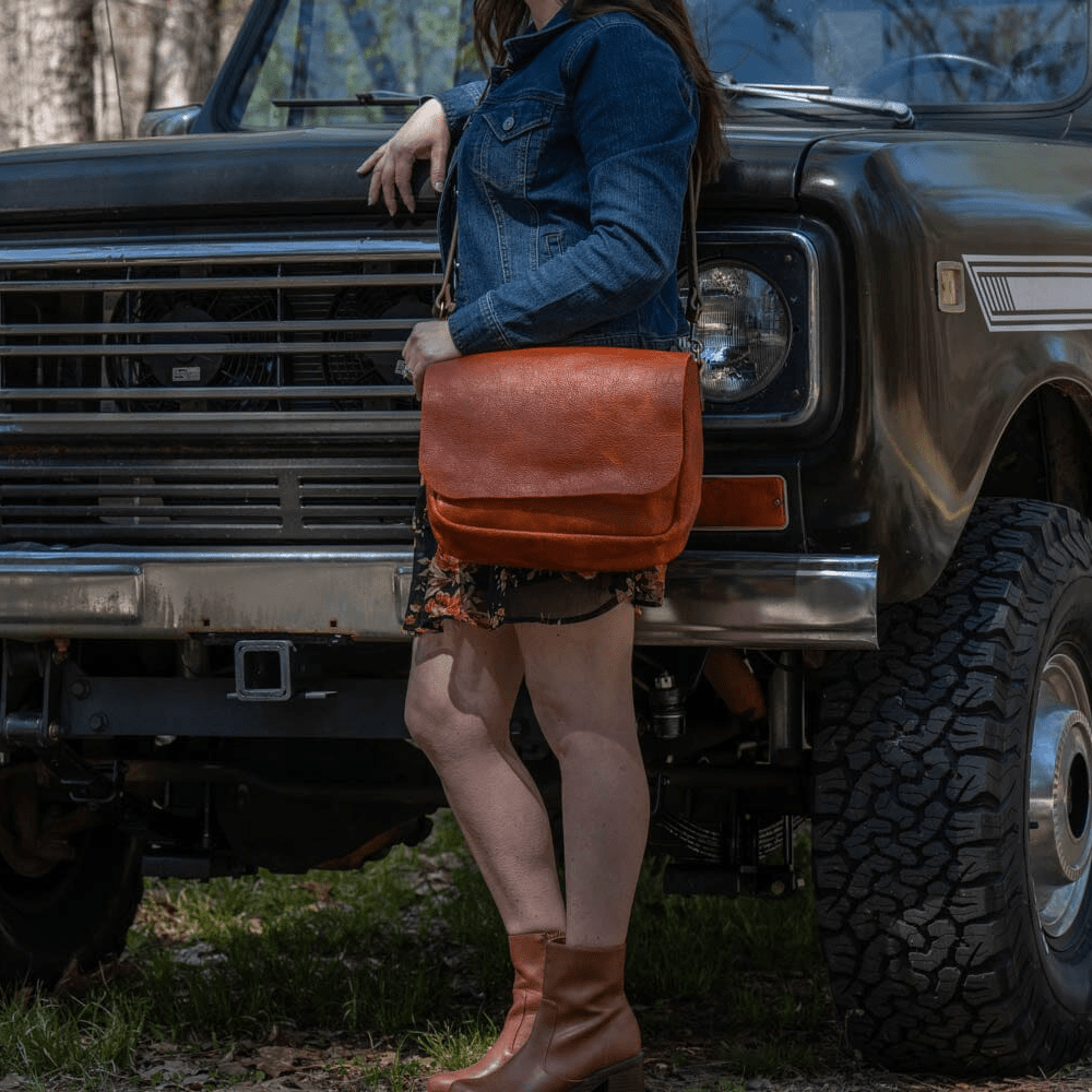 KINDLE LEATHER SATCHEL - TANGERINE BISON