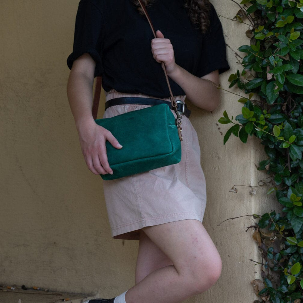 SARAH LEATHER CROSSBODY - PINE GREEN BISON