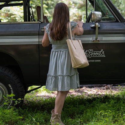 AVERY LEATHER TOTE BAG - SLIM MEDIUM - NATURAL VEG TAN