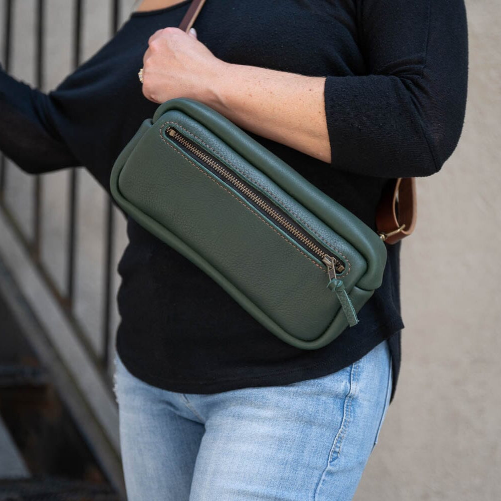 LEATHER FANNY PACK / LEATHER WAIST BAG - FOREST GREEN