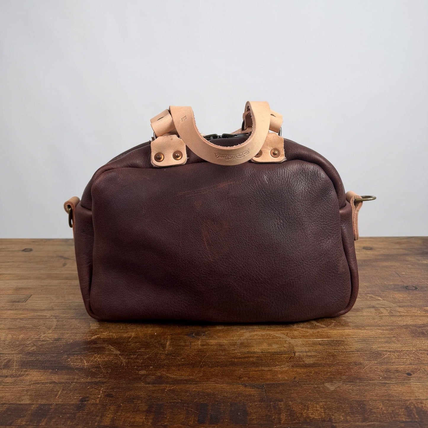 HOFFMAN LEATHER CROSSBODY BAG - MOCHA - NATURAL STRAPS - ZIP POCKET - NEARLY PERFECT - IN STOCK (Copy)