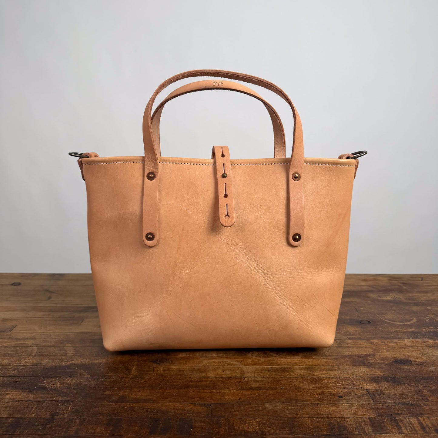 AVERY LEATHER TOTE BAG - SMALL - NATURAL VEG TAN - 5" HANDLES - HEMMED TOP - D-RINGS - NEARLY PERFECT - IN STOCK