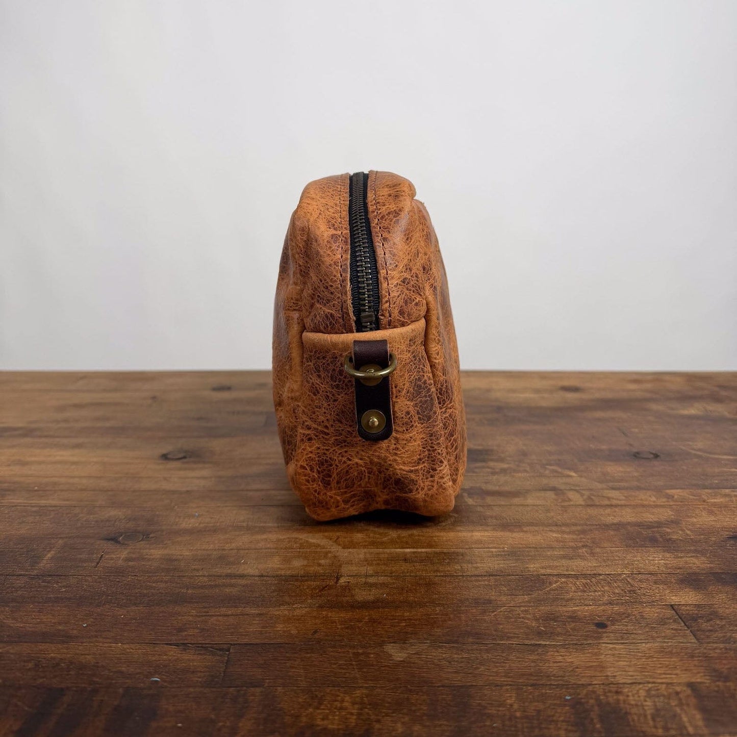 SARAH LEATHER CROSSBODY - PEANUT BISON - SCRIPT LOGO - NEARLY PERFECT - IN STOCK