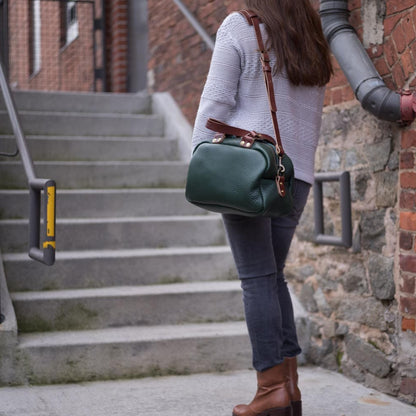 HOFFMAN LEATHER CROSSBODY BAG - FOREST GREEN