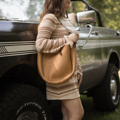 CELESTE LEATHER HOBO BAG - MEDIUM - TAN