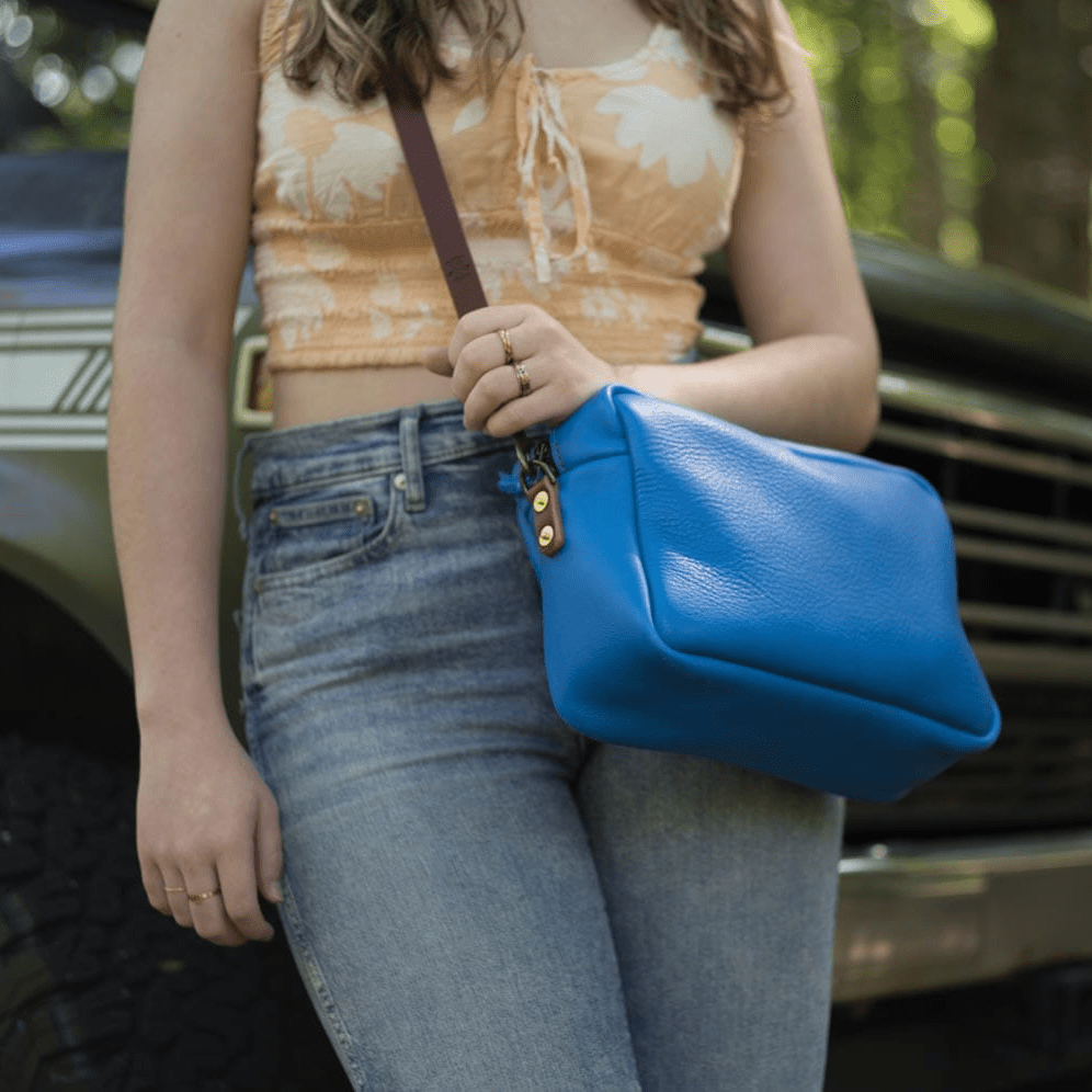 SARAH LEATHER CROSSBODY - MEDIUM - OCEAN BLUE