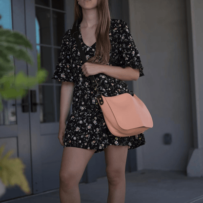 KINDLE LEATHER SATCHEL - PEACH FUZZ