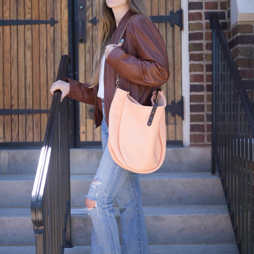 CELESTE LEATHER HOBO BAG - LARGE - PEACH FUZZ