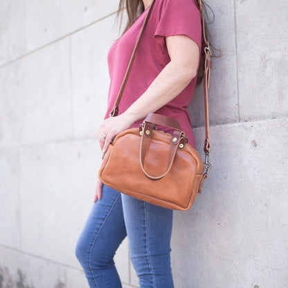 HOFFMAN LEATHER CROSSBODY BAG - MINI - CARAMEL