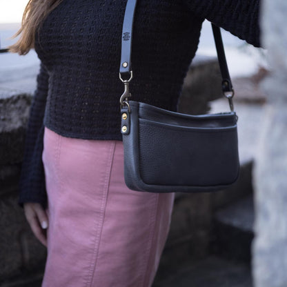 RENNIE LEATHER SHOULDER BAG - RAVEN