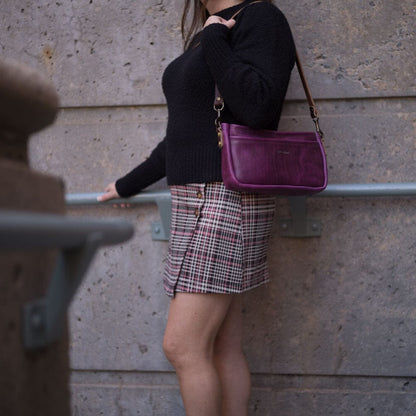 RENNIE LEATHER SHOULDER BAG - GRAPE BISON