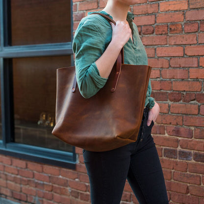 AVERY LEATHER TOTE BAG - LARGE - LIME GREEN