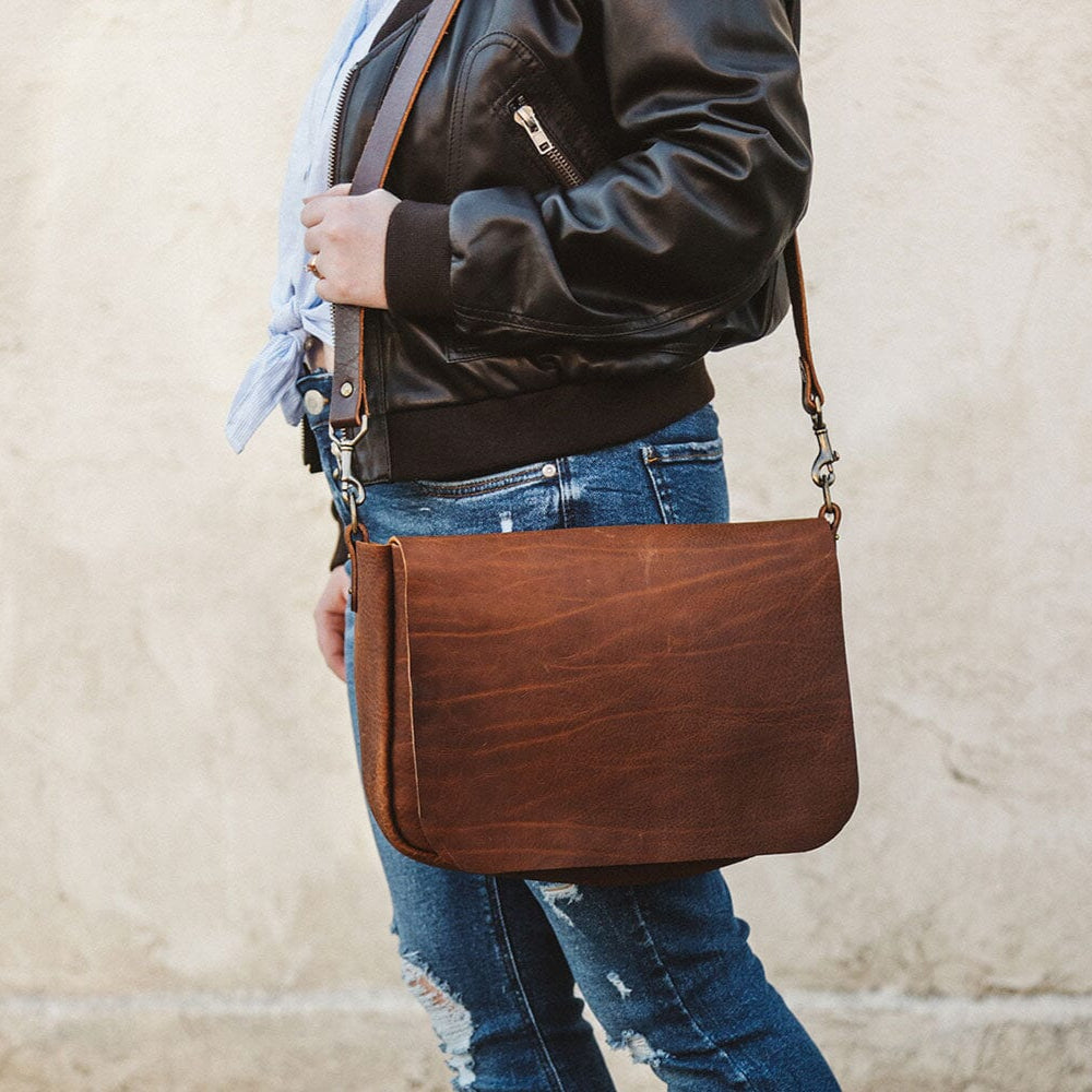 KINDLE LEATHER SATCHEL - SADDLE