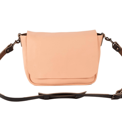 KINDLE LEATHER SATCHEL - PEACH FUZZ