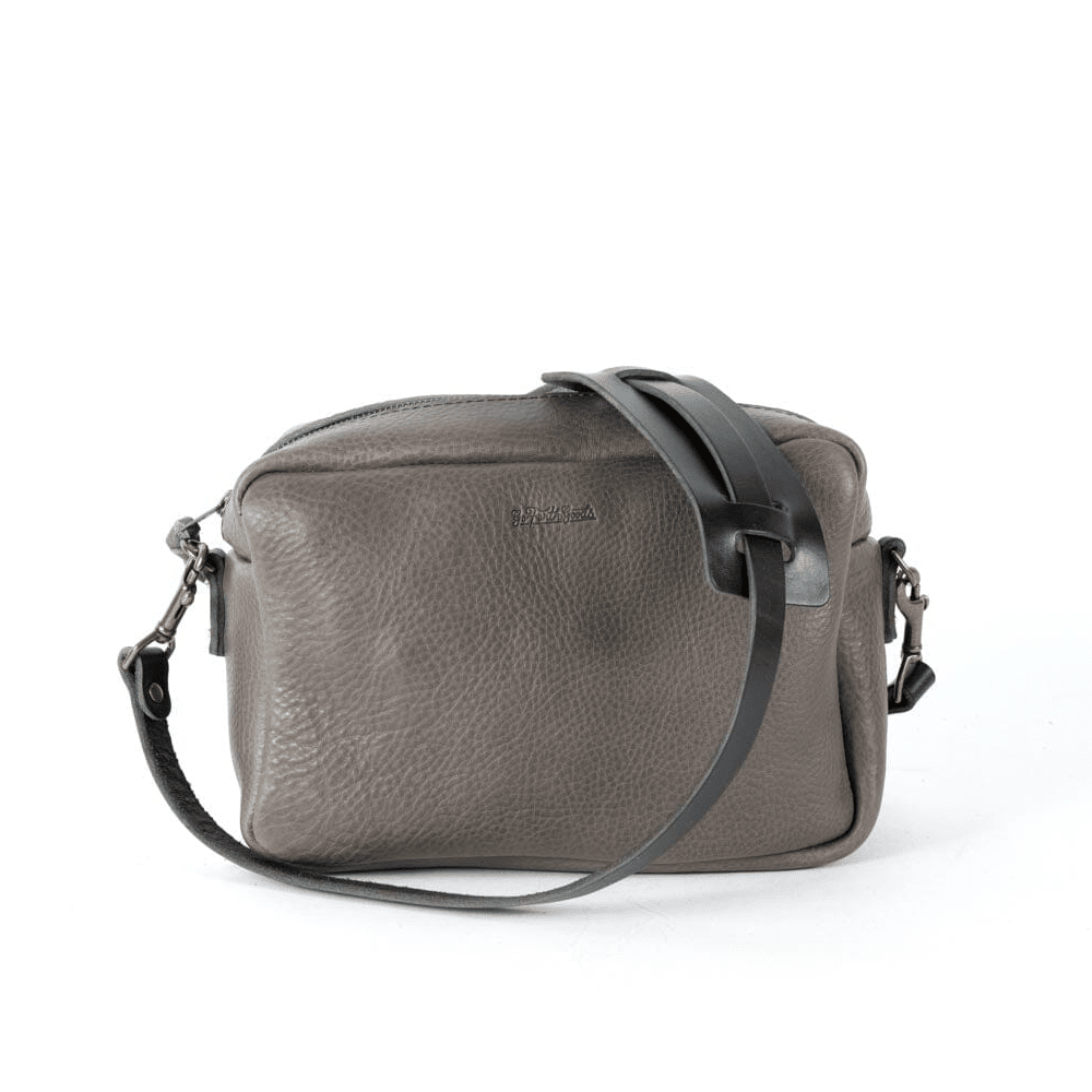 SARAH LEATHER CROSSBODY - MEDIUM - LEAD GRAY