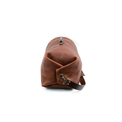 GUNNAR ZIPPERED LEATHER DUFFLE BAG - MILITARY STYLE DUFFLE BAG