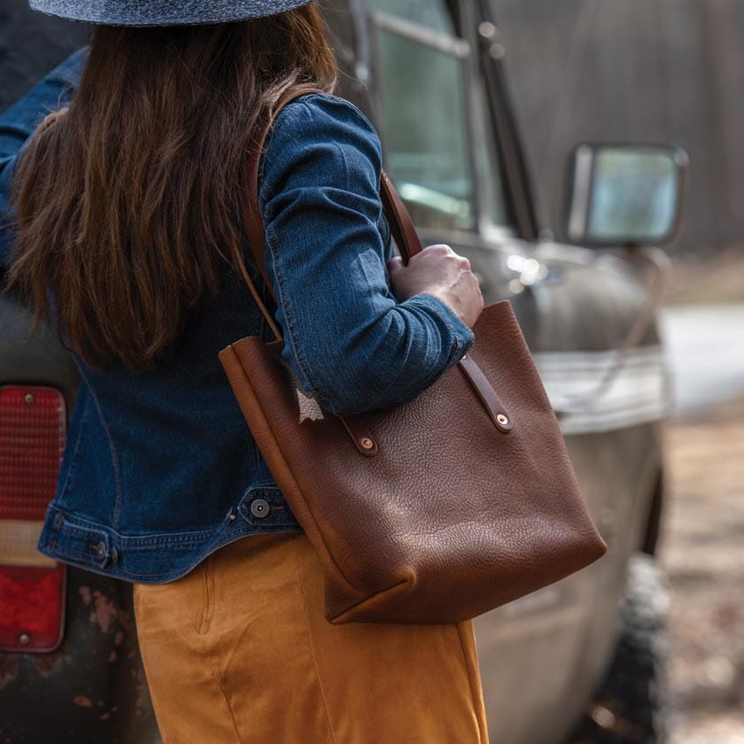 AVERY LEATHER TOTE BAG - SMALL - TOBACCO