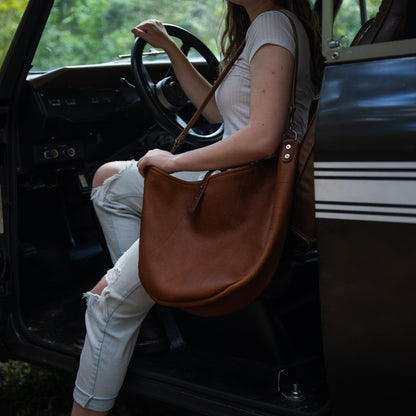 CELESTE LEATHER HOBO BAG - LARGE - LIME GREEN