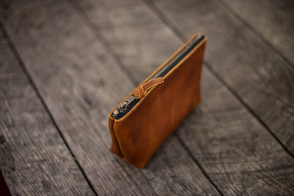 LEATHER TOP ZIPPERED POUCH - SMALL - INDIGO BISON