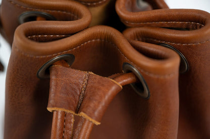LEATHER BUCKET BAG - SMALL - CHARCOAL BISON